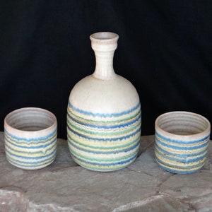 Carafe et 2 verres de céramique par Jean-Claude Gagnon