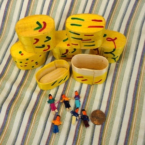 Guatemalan Worry Dolls Box Trouble Dolls Souvenir Gift Regalo Tipico Recuerdo Quita Penas
