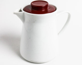 Kleine witte theepot 70s door Melitta met een rode plastic deksel - Vintage 70s weinig koffiepot