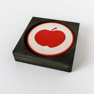 Set of 6 vintage apple coasters - Round and wooden with red apple on white  - Includes black wood stand - Cute 70s 80s design style holder
