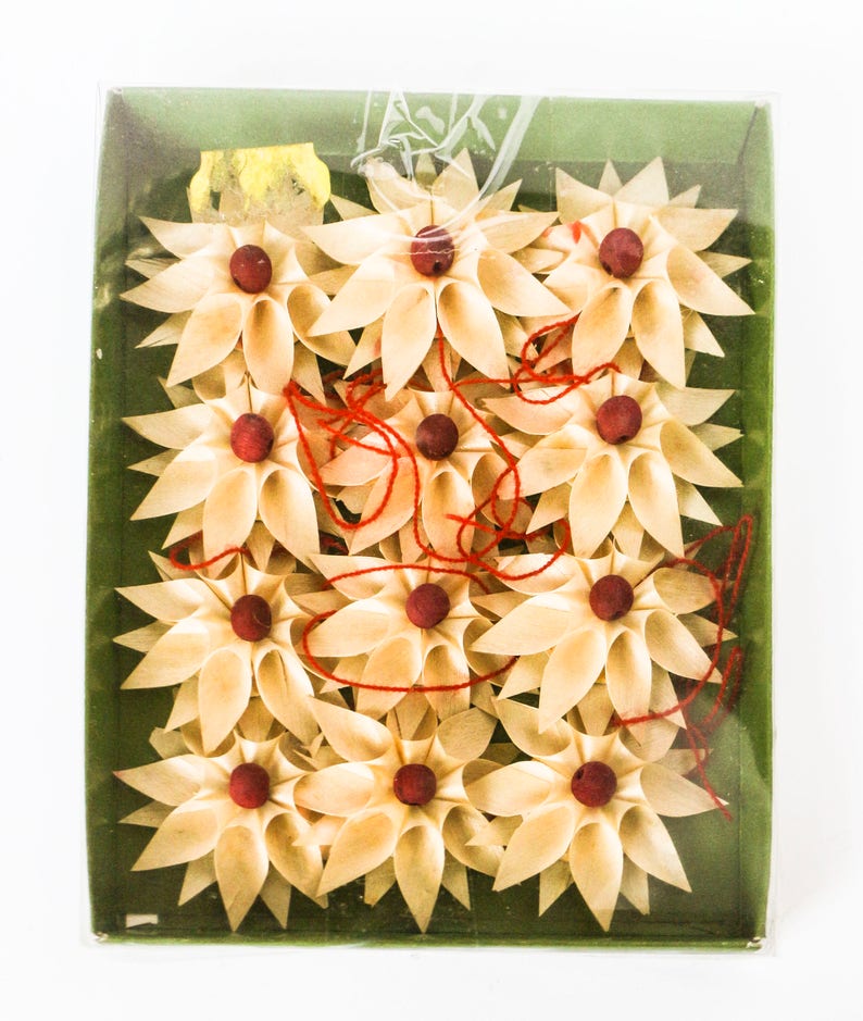 Vintage wooden Christmas tree decorations Star or flower shape 12 pieces unused original box Planed wood natural light and dark colours