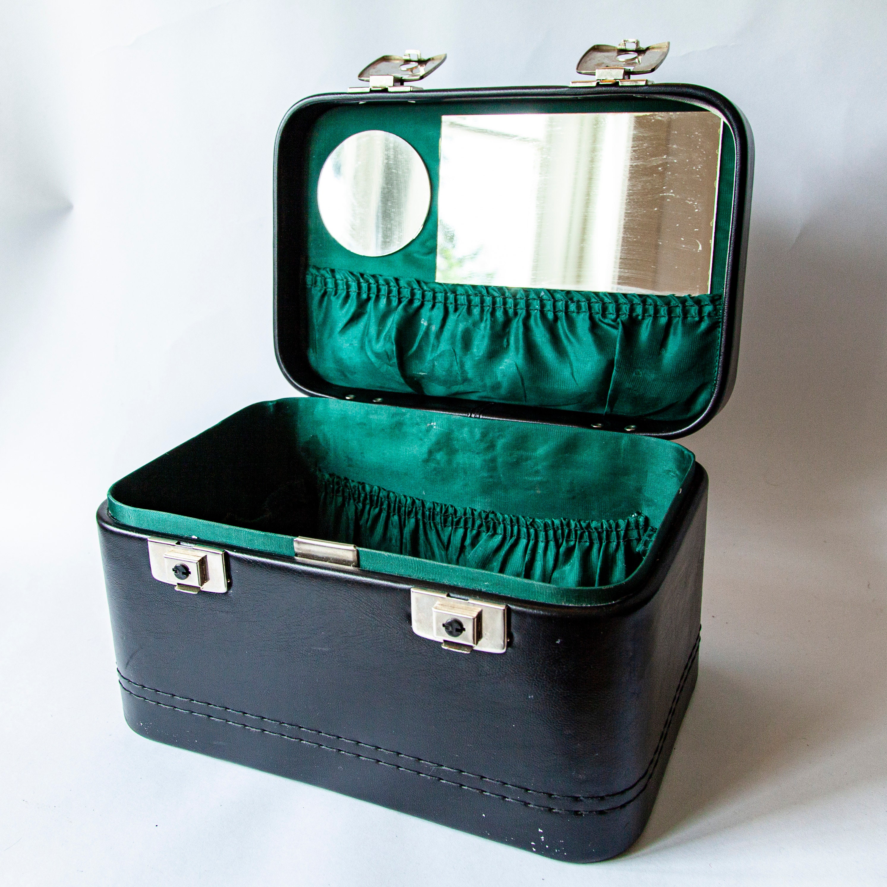Vintage Makeup Vanity Case