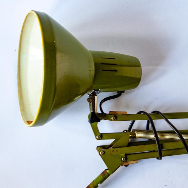 Lámpara vintage de brazo giratorio verde: lámpara de taller funcional, diseño industrial de mediados de siglo, lámpara de escritorio, lámpara de loft, estilo retro de los años 50 y 70.