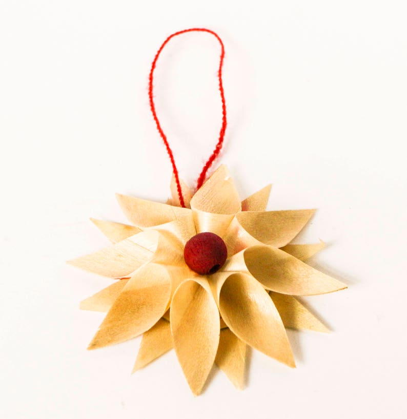 Vintage wooden Christmas tree decorations Star or flower shape 12 pieces unused original box Planed wood natural light and dark colours