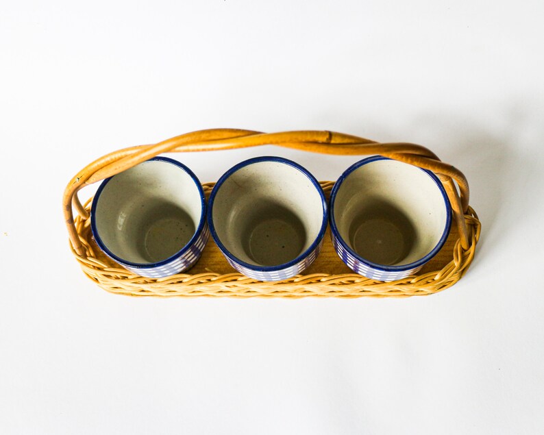 Vintage 70s 80s wicker basket tray with 3 ceramic mugs Perfect for your summer picnic in the garden or breakfast coffee cups image 3