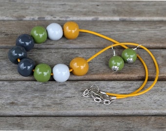 Polymer Clay necklace with Beads, Gray Beaded necklace, Green and Yellow necklace, Chunky necklace for Women Minimalist, Gift for my Mom