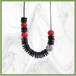 Bold Minimalist Black Red Necklace, Geometric Statement Jewelry, Handmade Polymer Clay Beaded Necklace, Modern Artistic Necklace for Women