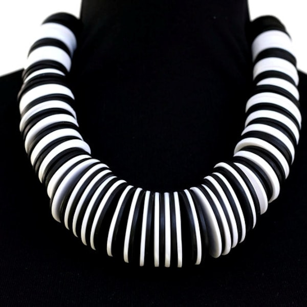 Bold Chunky Black and White necklace, Big necklace Women, Large Beads Polymer clay Necklace, Handmade Statement jewelry, Anniversary Gifts