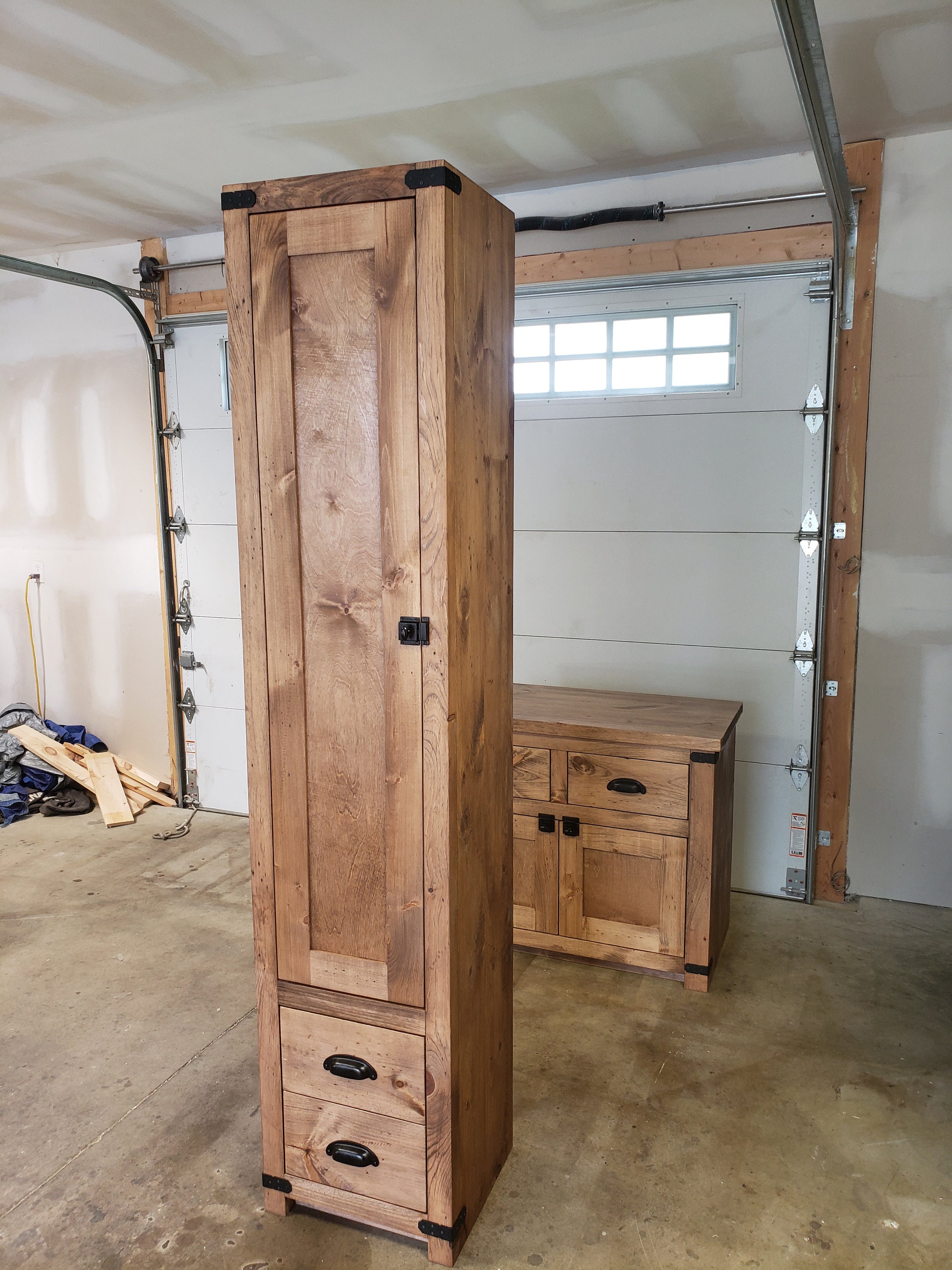 Linen tower