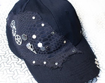 Unisex Skull Studs Gothic Cap Hat