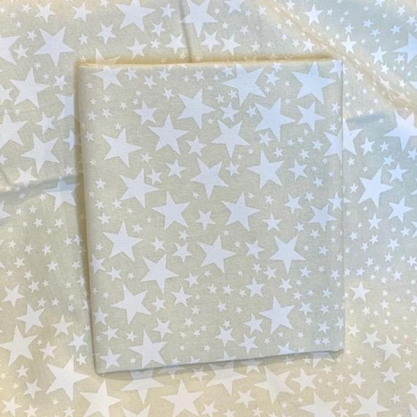 Stars by the Haf Yard - Cream on White Tonal 5868 - White Wash/Fade to Black collection by Maria Kalinowski - Kanvas WWF - 100% Cotton