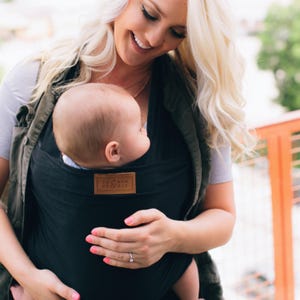 ONYX BLACK Baby Wrap Carrier - Soft Newborn Sling for Babywearing, Nursing, Breastfeeding | Gift-Ready Box for Baby Shower or Registry