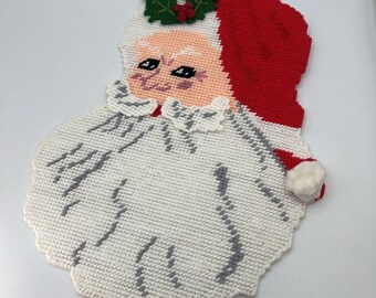 Vtg Kerstdeurhanger Plastic Canvas Needlepoint Kerstman Kitschmas 16"