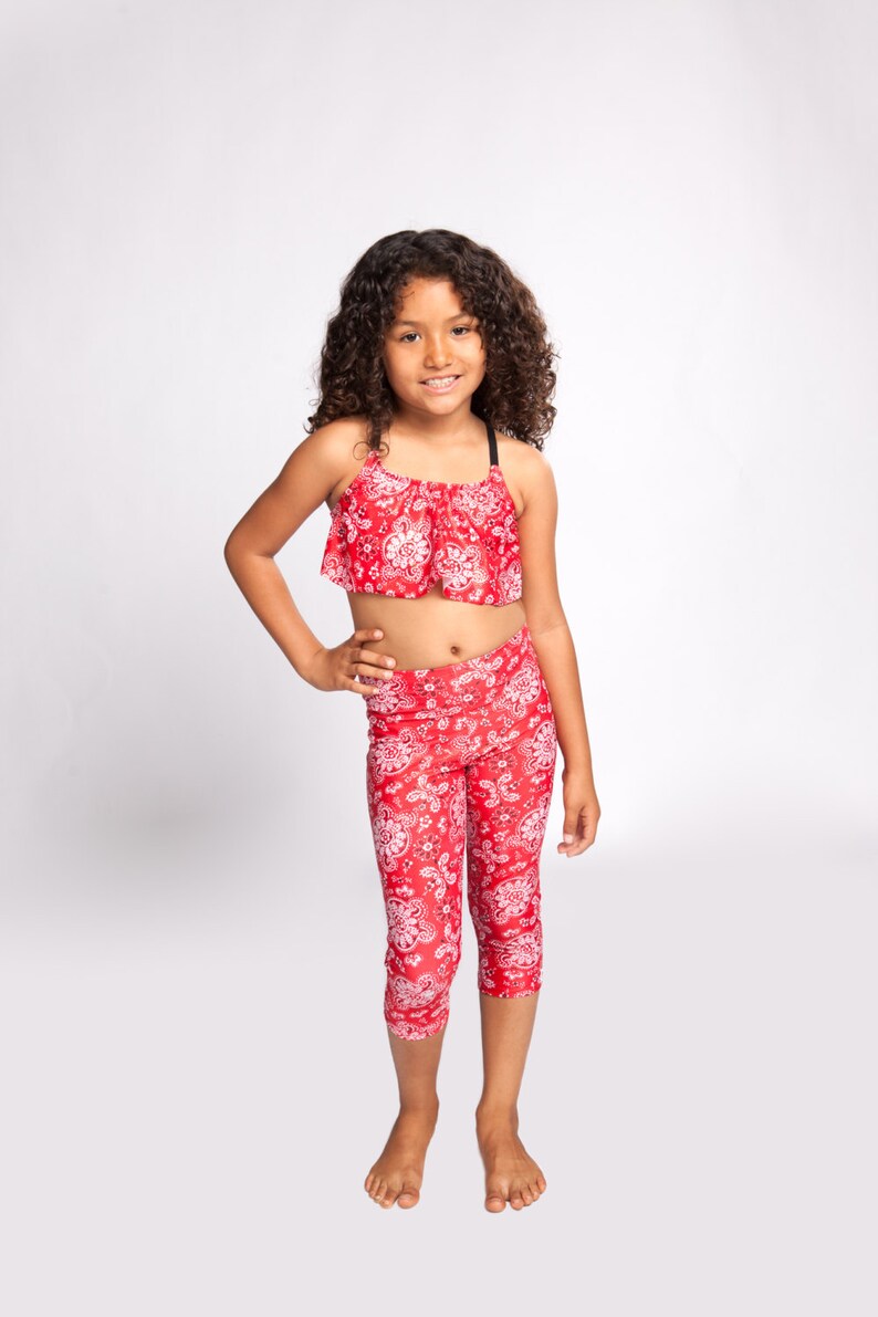 Pants Girls Spandex Nylon Capri Legging Elastic Waist in Red Bandana