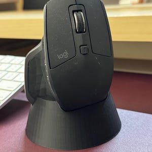 Supporto per mouse Logitech MX Master / Elegante forma 3D personalizzata / Colori personalizzati disponibili / Organizer da scrivania per la serie MX Master