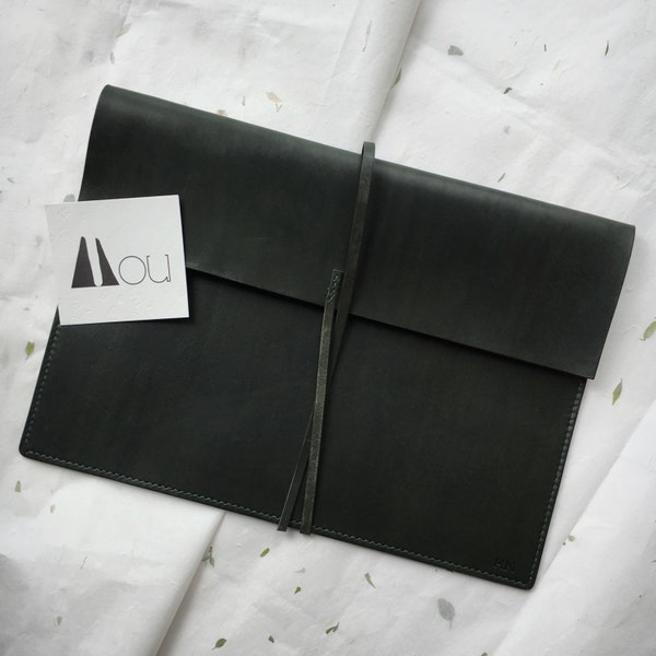 Handmade Handcrafted Laptop sleeve MacBook iPad case Vegetable tanned Leather