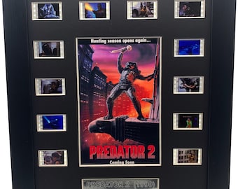 Predator  2 (1990)  35mm orginal filmcell  ( We recommend adding the lightbox when ordering)