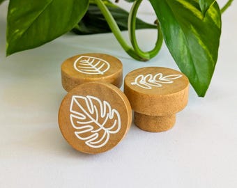 Leaf Drawer Pull – Decorative Cabinet Handle for Kitchen or Furniture
