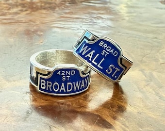 Gunther Grant NY City (Wall or Broadway) sterling silver ring USA