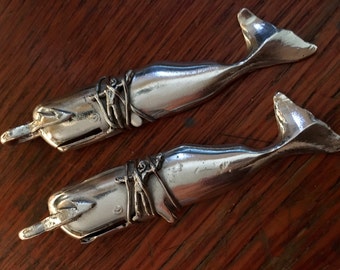Gunther Grant - Sterling Silver Moby Dick whale with Ahab USA made by the artist.