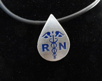 Gunther Grant - Infirmière RN R N pendentif médical en argent sterling