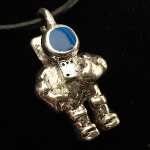 David Bowie Major Tom spaceman NASA astronaut mission to mars