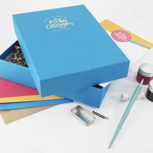 Modern Calligraphy Kit - Kirsten Burke Luxury Calligraphy Gift Set For Beginners  - Nibs, Ink, Fantastic Lesson plan