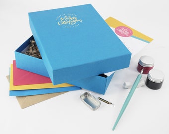 Modern Calligraphy Kit - Kirsten Burke Luxury Calligraphy Gift Set For Beginners  - Nibs, Ink, Fantastic Lesson plan