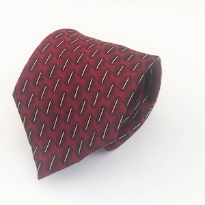 Ziggurat tie, men&#39;s designer tie, best ties, awesome tie, silk luxury men&#39;s tie in dark red high end tie