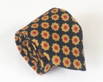 Wembley tie: Fun tie, mod tie, hipster tie, very cool tie, fun tie, awesome tie, navy blue tie, from the swinging 1970s