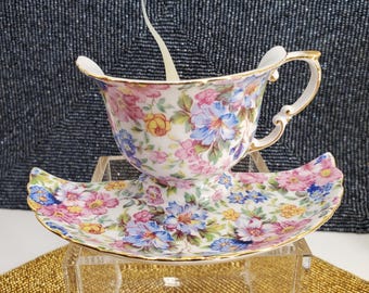 Luminária de mesa vintage em formato de xícara de chá floral com detalhes dourados e design com plugue (C39)