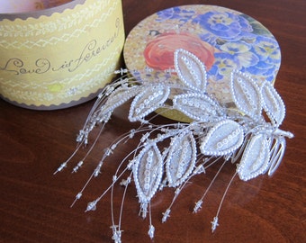 Copricapo da sposa in foglie di perle strass e paillettes