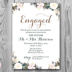 Puede incluir: Una invitación de boda blanca con un diseño floral y el texto "Engaged" en letra cursiva marrón. La invitación anuncia una celebración de compromiso en honor a los futuros Sr. y Sra. Harrison el sábado 18 de abril de 2019 a las 7:00 PM en Bellevue Hall, Bellevue Avenue, Melbourne VIC 3000. RSVP antes del 15 de marzo a HARRISON@EMAIL.COM.