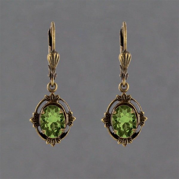 Sadie Green's Austrian Crystal Earring in Brass NE399-SM