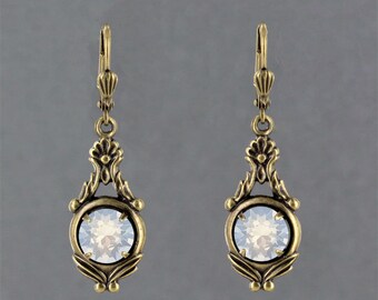 Sadie Green's Austrian Crystal Earring in Brass S-85