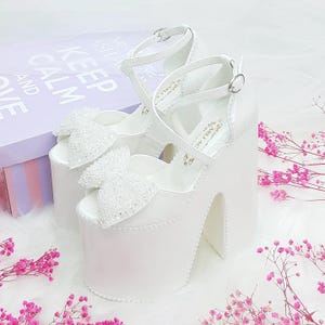 18 Cm High Heeled Thick Platform Bridal Shoes Crystal Pearl Stone Detail Pearl Color Comfortable High Thick Heeled Women&#39;s Wedding Shoes