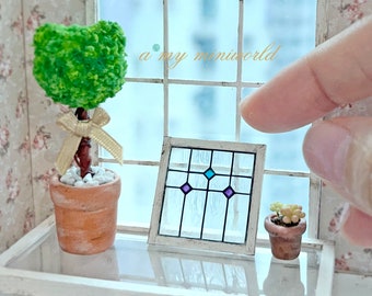 Dollhouse | 1:12 Miniature shabby stained glass window - Little Diamonds