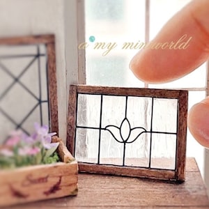 Dollhouse shabby stained glass window - Gardenia