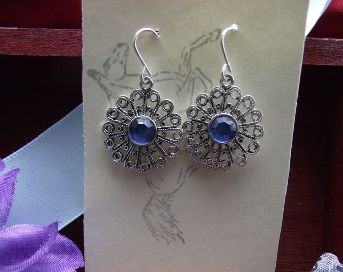 E-0338 - Vintage Silver Snowflake Earrings - Elsa, Winter