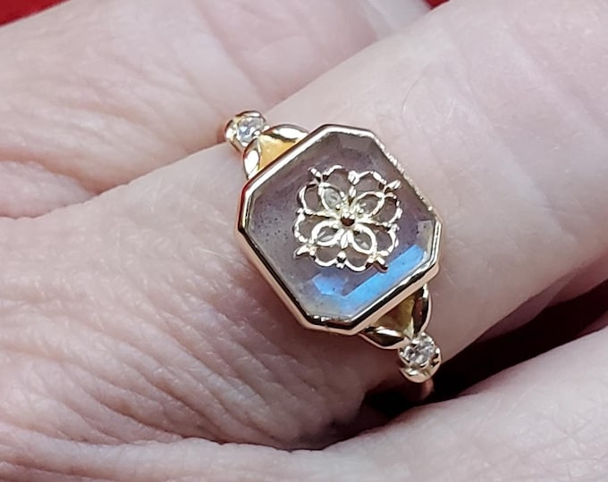 R-0103 - Vintage Style Vermeil Natural Labradorite Ring - Statement Ring, Favorite Ring