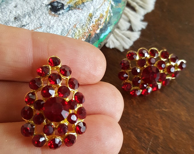 E-0654 - Martha Washington Garnet Earrings - Red, Garnet Rhinestone, Red Paste