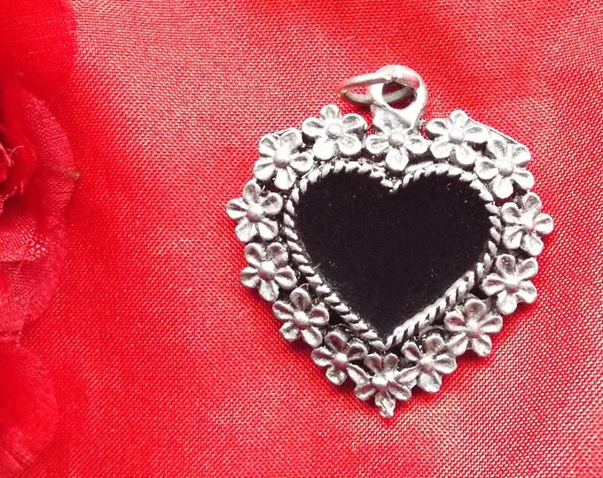 PE-0075B - Silver Flower Black Vintage Heart Pendant - Goth, Mourning, Victoria Mourning Heart, Mrs. Lincoln Mourning