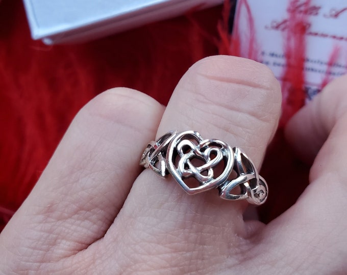 R-0003A - Celtic Knot Ring - Life, Love, Friendship, Beauty, Irish Ring, Celtic Love, REO