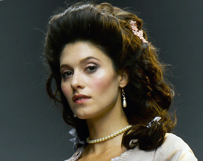 RJC-0002 - Deborah Pearl Necklace, Bracelet, and Earrings - Midnight Marriage - Roxton Family Saga by Lucinda Brant, Historical Romance