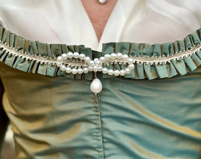 BR-0100 - Pearl Bow Brooch - Gown Decoration - 17th to 18th century design, Gown Brooch, Stomacher Brooch, Bow Knot, Pearl Bow Knot