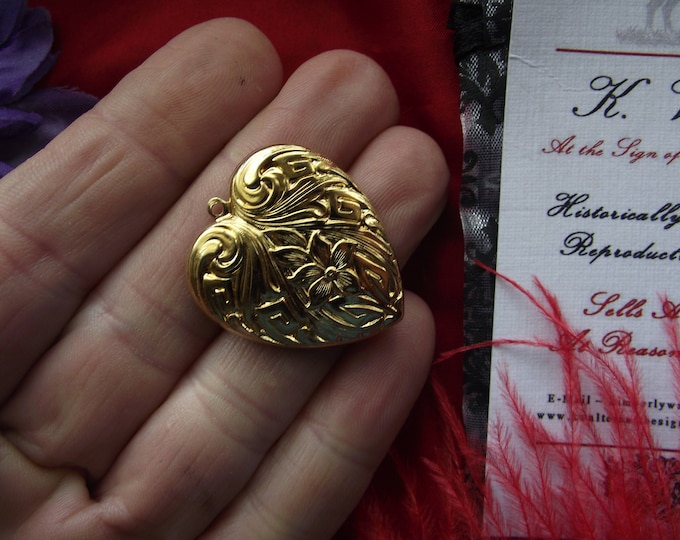 PE-0075HV - Brass Victorian Heart Pendant - Reenactor Jewelry, Chatelaine Charm, Georgian Pendant, Faceted Heart, Vintage Brass Heart