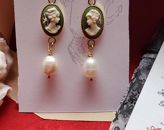E-0239B - Simple Olivine Green Cameo and Cultured Rice Pearl Drop Earring