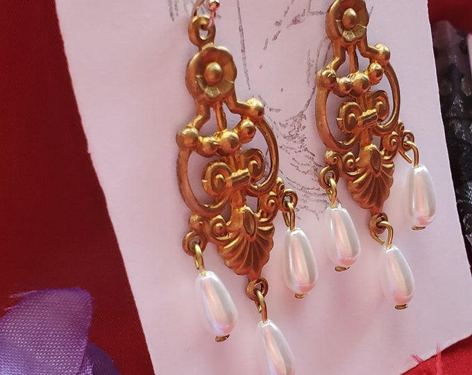 E-0249 - Rococo Flower and Shell Chandelier Girandole - Georgian Earrings, Jane Austen Earrings, Regency Earrings, Victorian Earrings