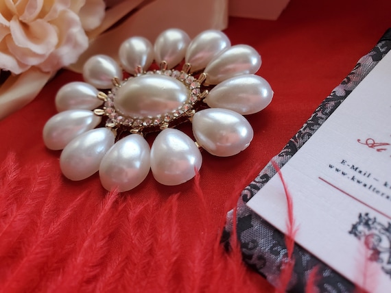 BR-0071A - Vintage Pearl and Crystal Brooch Brooc… - image 2