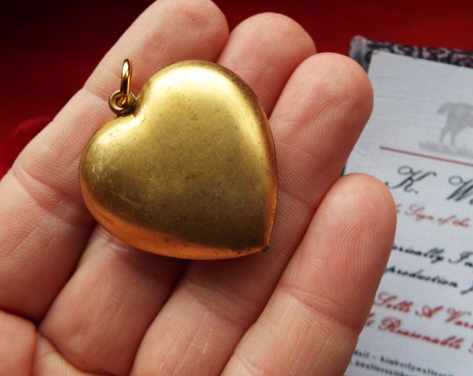 PE-0075H - Brass Georgian Heart Pendant - Reenactor Jewelry, Chatelaine Charm, Georgian Pendant, Faceted Heart, Vintage Brass Heart